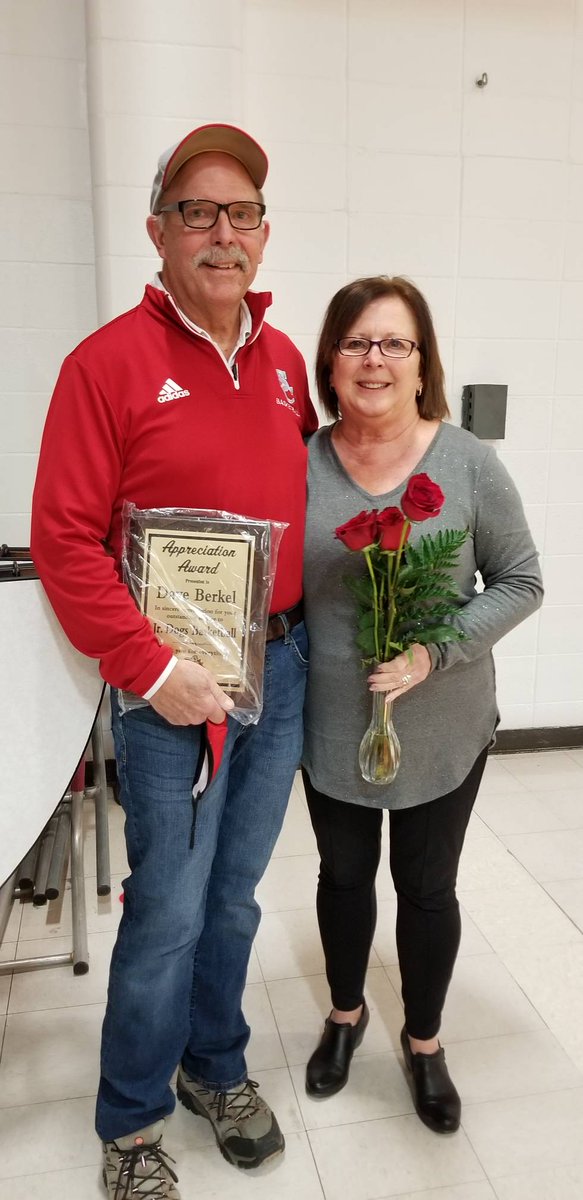 StClairR13's tweet image. #STCR13 thanks Dave and Bonnie Berkel for 28 years of service to the Jr. Dogs basketball program. #BulldogProud #BulldogNation