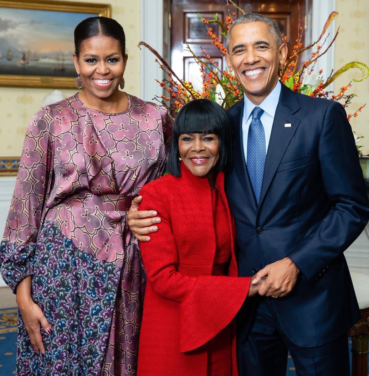AuthorJoeNBrown's tweet image. We loved 🥰 when President #BarackObama presented award-winning actress #CicelyTyson with an award 🥇... but we especially loved Ms. Tyson’s incredible phenomenon roles in ‘Diary Of A Mad Black Woman’, ‘Sounder’, ‘Madea’s Family Reunion’, and ‘The Help’. #RIPCicelyTyson 1924-2021