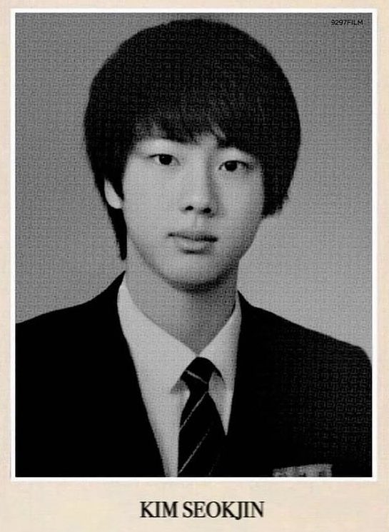 closet_for's tweet photo. 김석진 보고 있으면 나이는 나만 먹나 봐 https://t.co/NW9PRkjofj