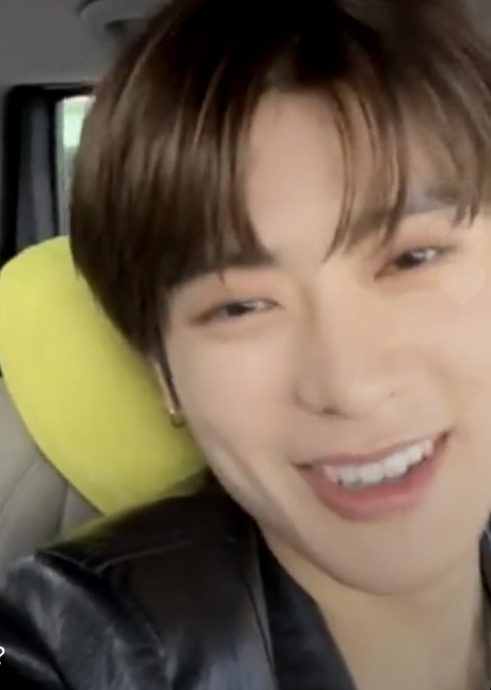 나 tweet media