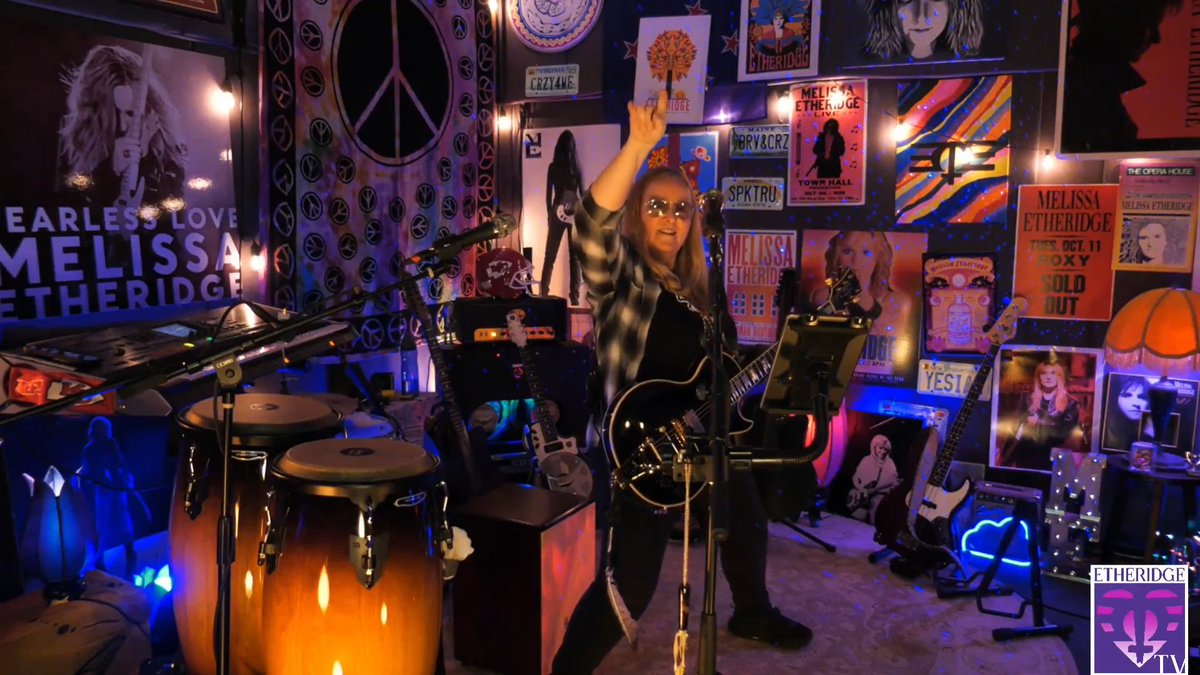 pinkeagle1980's tweet photo. @metheridge Melissa Linda Ozzy Thank you for an awesome jam packed Cover Tuesday Southern Rock style. The songs you player were OUTSTANDING. Loved every song. I have to admit Freebird brought tears to my eyes. Your talent is just amazing. #EtheridgeNaton #TeamME #Ethridge ❤️❤️❤️ https://t.co/Asj52tthG9