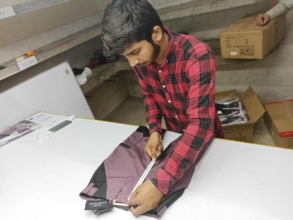 SourceProInspe1's tweet image. Cargo Work Pant Inspection 
Send Email at &quot;inquiry@sourceproinspection.com&quot; OR
Visit sourceproinspection.com
#sourcepro #sourceproinspection #inspection #Qualityinspection