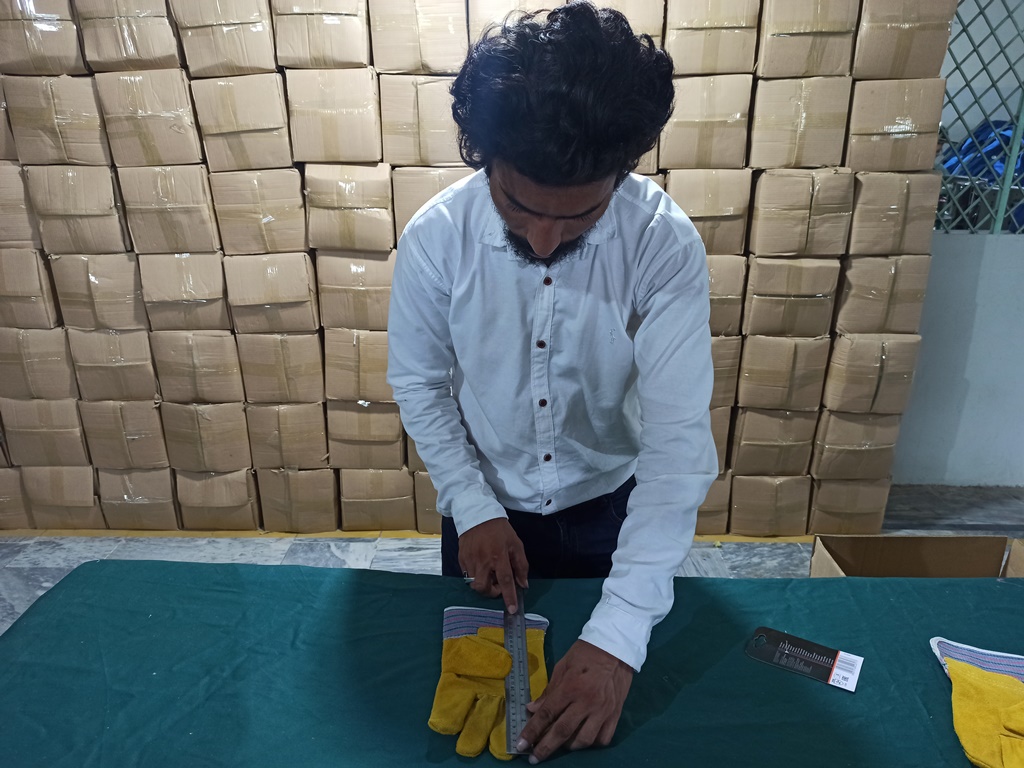 SourceProInspe1's tweet image. Glove Inspection 
Send Email at &quot;inquiry@sourceproinspection.com&quot; OR
Visit sourceproinspection.com
#sourcepro #sourceproinspection #inspection #Qualityinspection