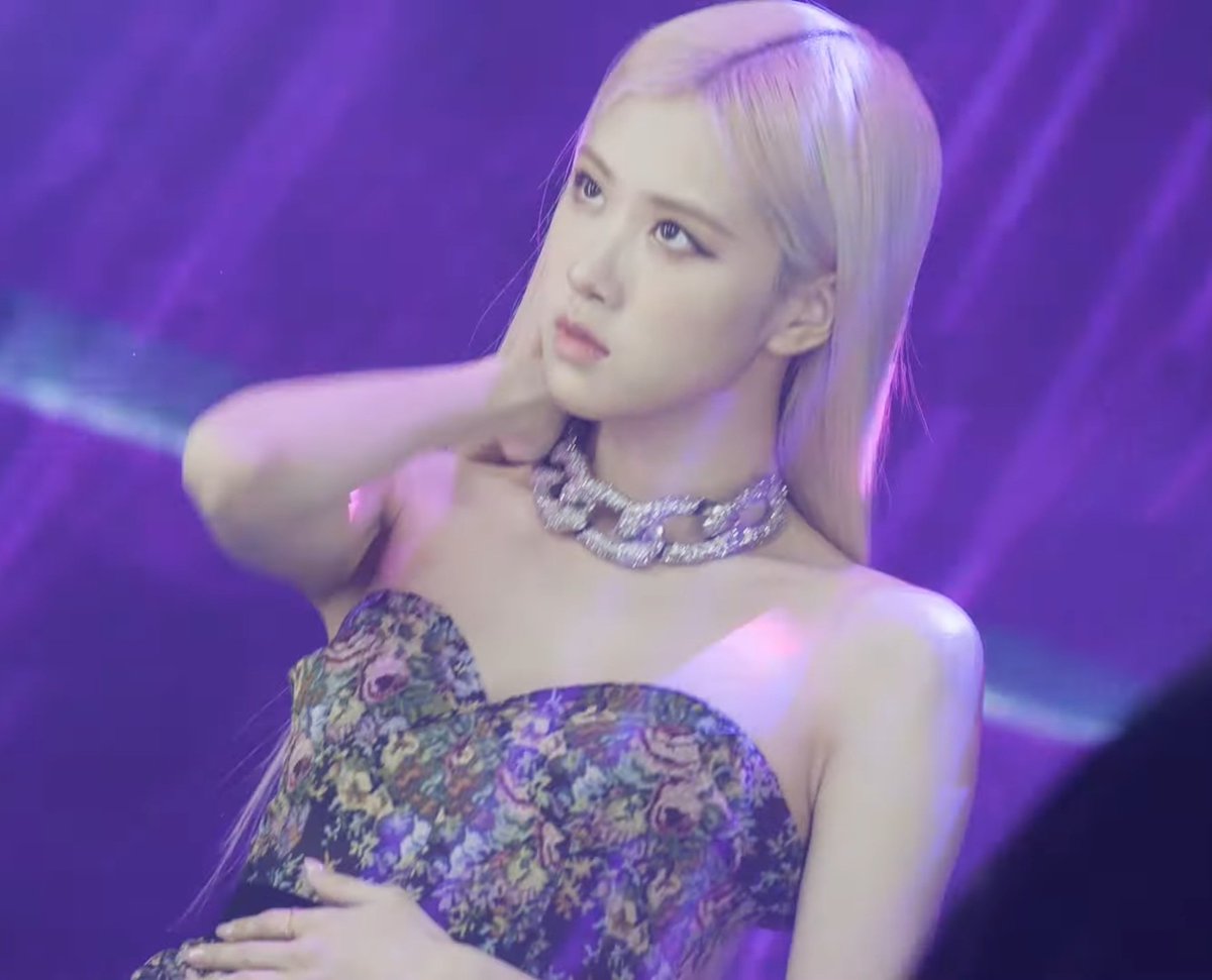 rosie tweet media