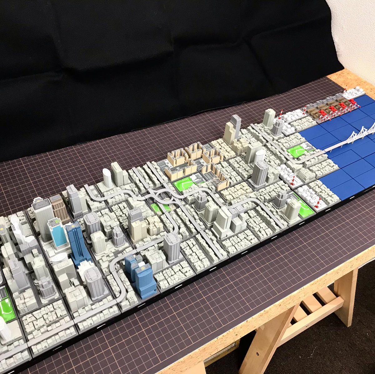jdd_geocraper's tweet photo. 久しぶりにちょい大きめジオラマを作りました!
こちらはとある店舗様へ導入させて頂きます✌️😊
#ジオクレイパー #geocraper https://t.co/oMkrHRDyCc