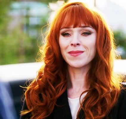 Rowena MacLeod as a Irish Setter