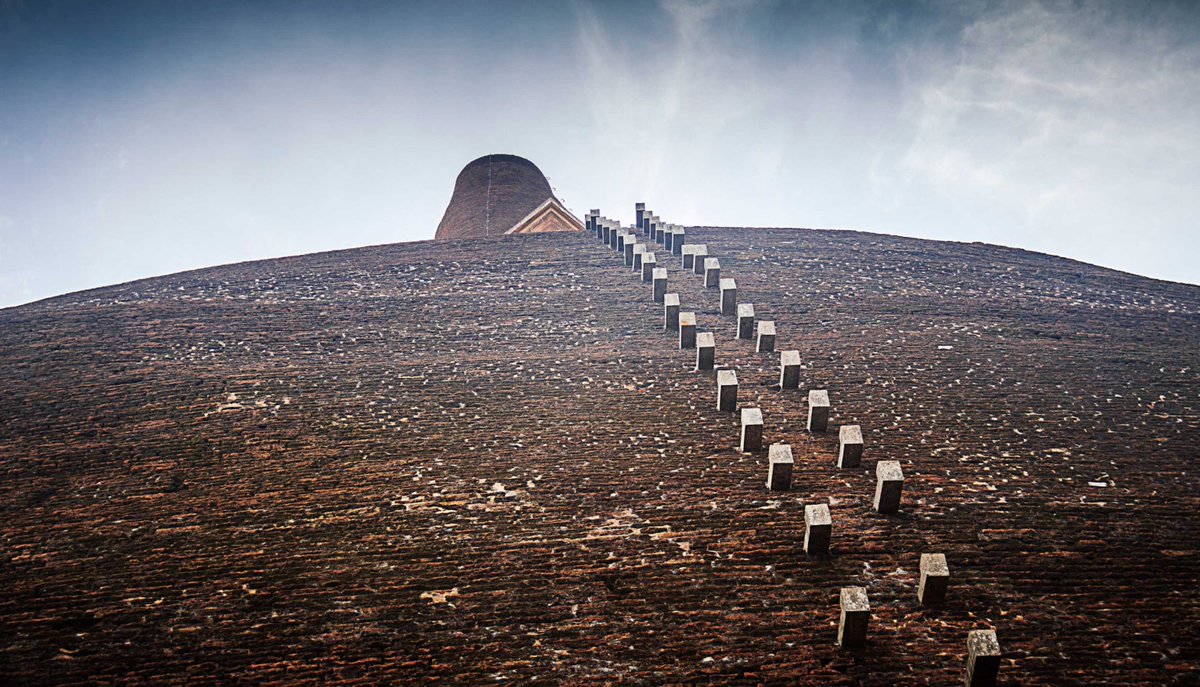 S_MorningLight's tweet photo. THE STEPS OF #VIRIYA
Blocks set into the 117m #Abhayagiriya #stupa serve as footholds for maintenance men needing to climb to the top of the #dagaba. #Anuradhapura, #SriLanka. Dec 2016.
More@ https://t.co/uFU0HijBFO
#architecturalphotography #travelphotography #courage https://t.co/Jd4EQONDGj