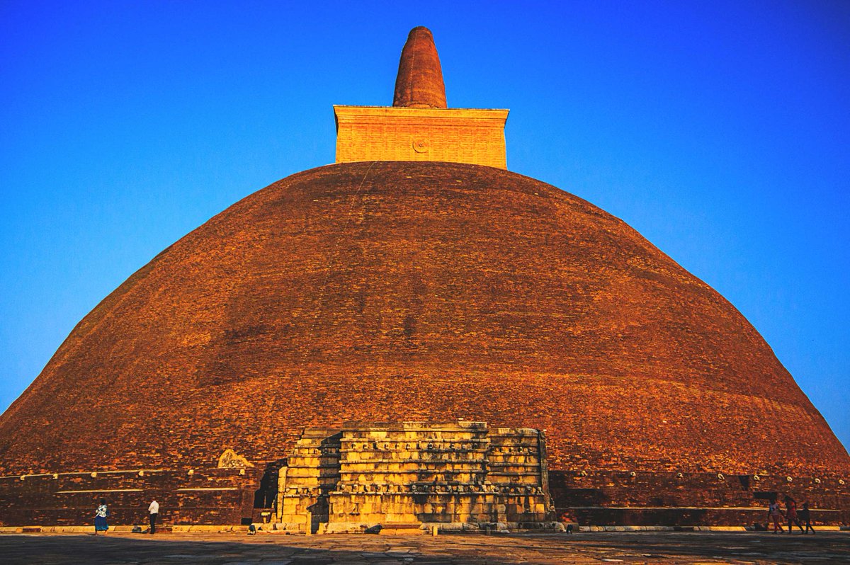 S_MorningLight's tweet photo. THE STEPS OF #VIRIYA
Blocks set into the 117m #Abhayagiriya #stupa serve as footholds for maintenance men needing to climb to the top of the #dagaba. #Anuradhapura, #SriLanka. Dec 2016.
More@ https://t.co/uFU0HijBFO
#architecturalphotography #travelphotography #courage https://t.co/Jd4EQONDGj