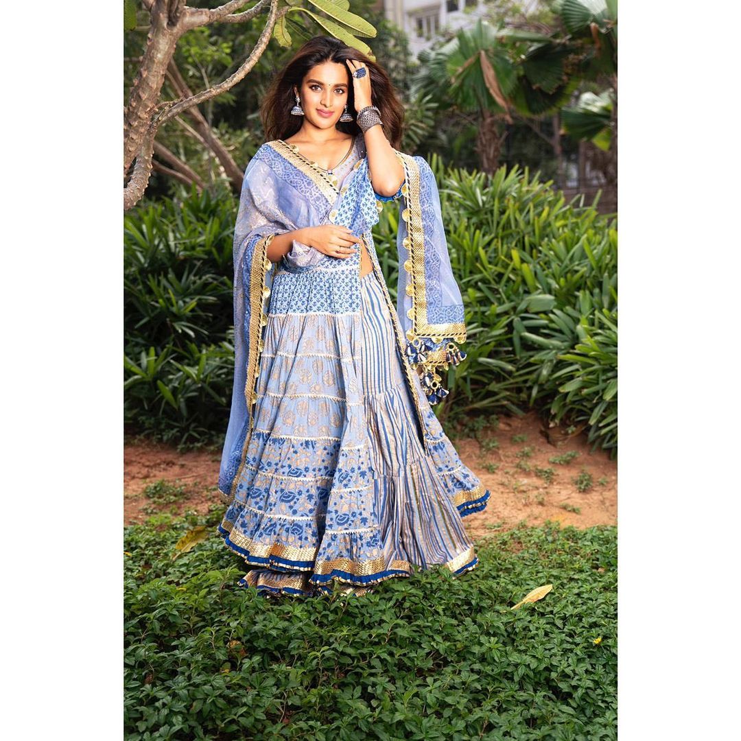 Nidhhi_Fandom's tweet photo. Beauty In Blue 💙 @AgerwalNidhhi 

#NiddhiAgerwal https://t.co/MRqgNaaWLz