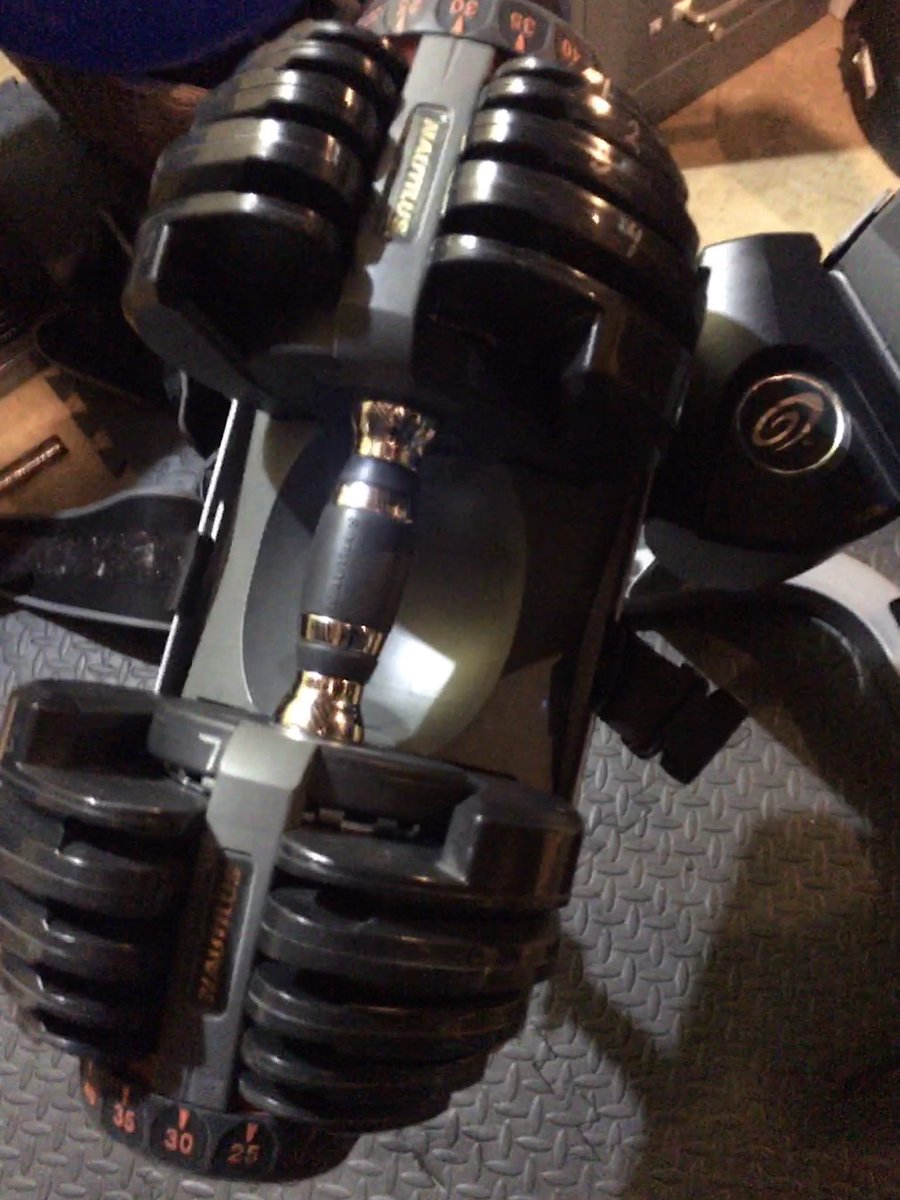 EstateSale60142's tweet photo. #boxflex nautilus 552 with stand. nice shape from 5 - 52.5 lbs per #dumbell work great . pick up only
if posted still for sale ... cash or venmo
These adjustable dumbbells replace 15 sets of weights. Weights adjust from 5 to 52.5 lbs in 2.5 lb increments up to the first 25 lbs https://t.co/LJWQrQXJ4h