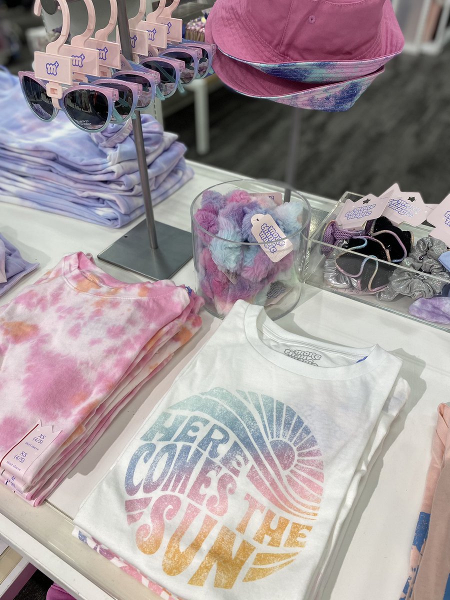 #MoreThanMagic fresh, vibrant and ready for spring 💐💖💫 <a href="/webster_st/">Stephanie</a> <a href="/lowcountry2009/">Joseph Forsha</a> <a href="/abarbet64/">Anthony Barber</a> <a href="/ParkerTGT/">Parker</a> <a href="/aldenkooken/">Alden</a> <a href="/VisualMiami/">Alexander Agudelo</a> #G396 #D354 #T1131