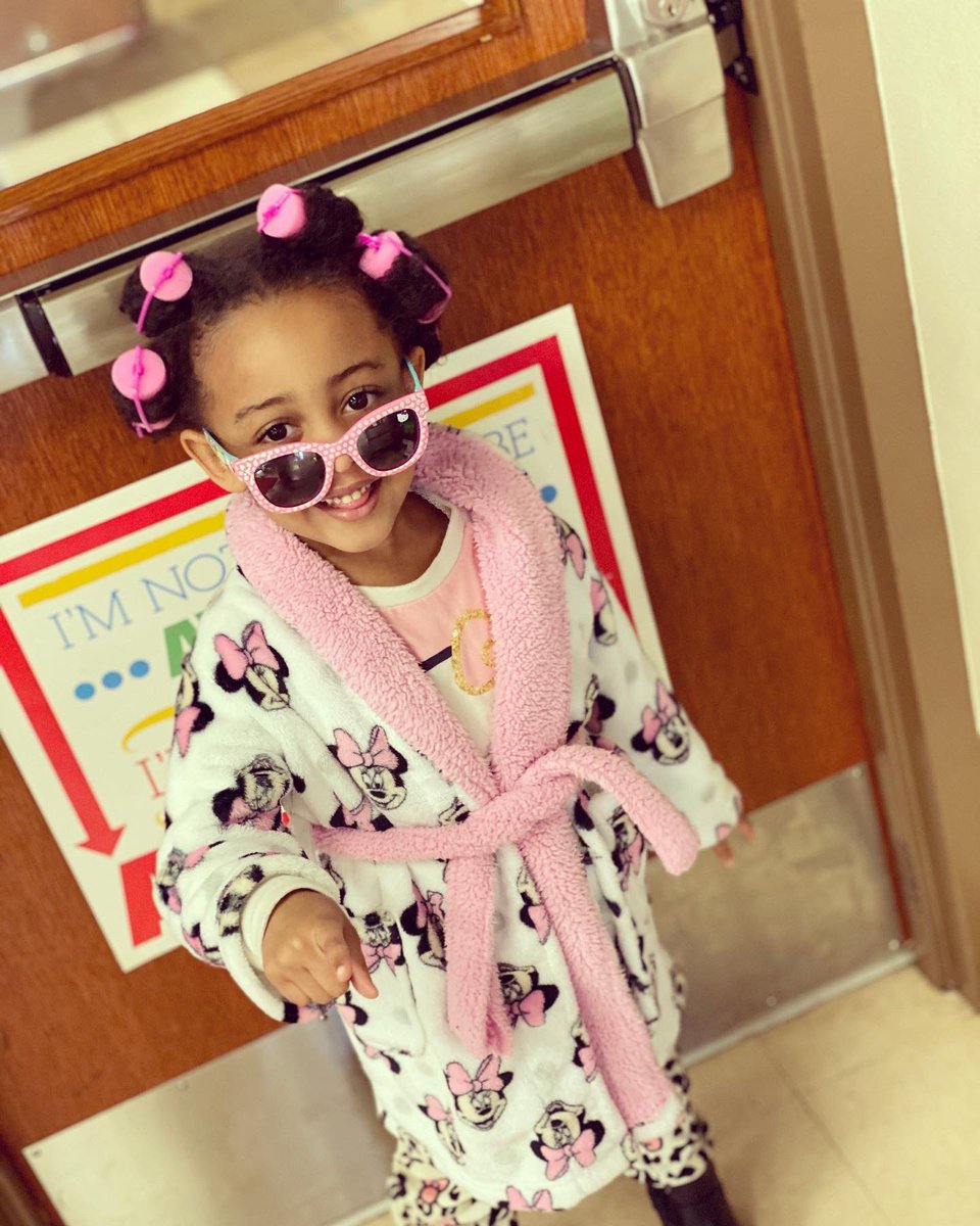 Happy 100th Day of School from this little old lady 💙💛 #jonesjaguar #tylerisd