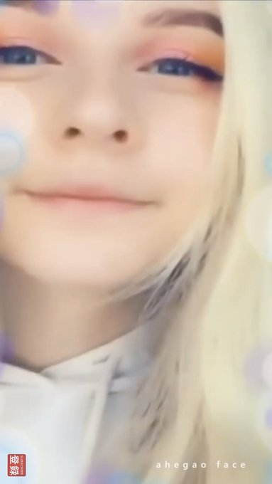 こんな可愛い娘のアヘ顔が簡単に見れるなんてなんていい時代なんだ('இ□இ`。)° 