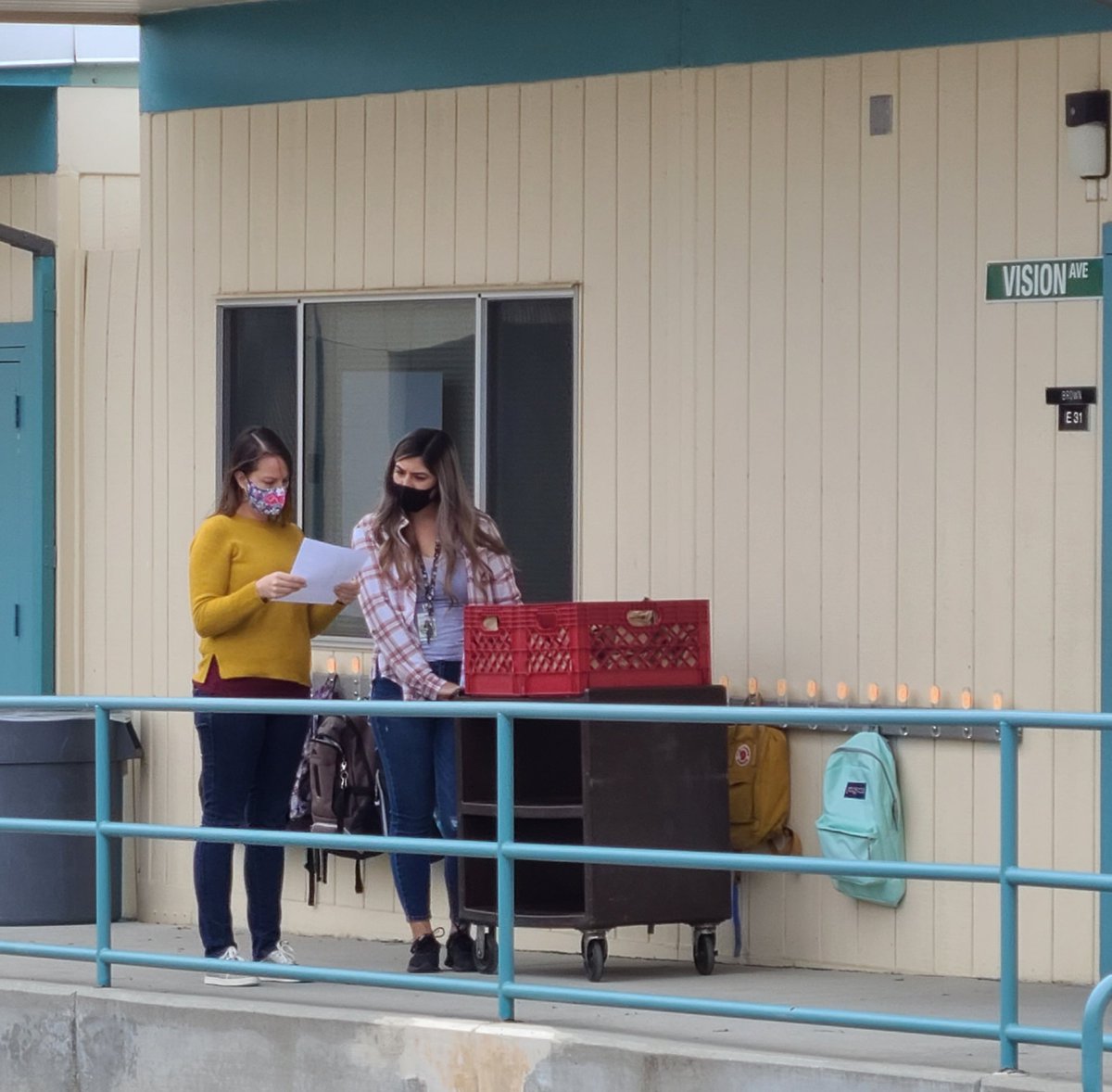 Team work makes the dream work! Our amazing SPED team delivered lunches to students who now attend school 4 days a week. I have loved seeing staff come together to make this the best year possible! <a href="/pparson28/">Patti</a> @aparkerLC <a href="/LiveElementary/">Live Oak Elementary</a> <a href="/FUESDSchools/">FUESD Schools</a> #LOEfamily #BetterTogether