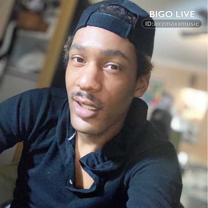 It wouldn't be a party without you #BIGOLIVE > #chill Chilling 🎶 .    https://t.co/q8yE9xQjJ7 https://t<a href="/tag/bigolive"class="tags">#BIGOLIVE</a><a href="/tag/chill"class="tags"><span>#chill</span></a>