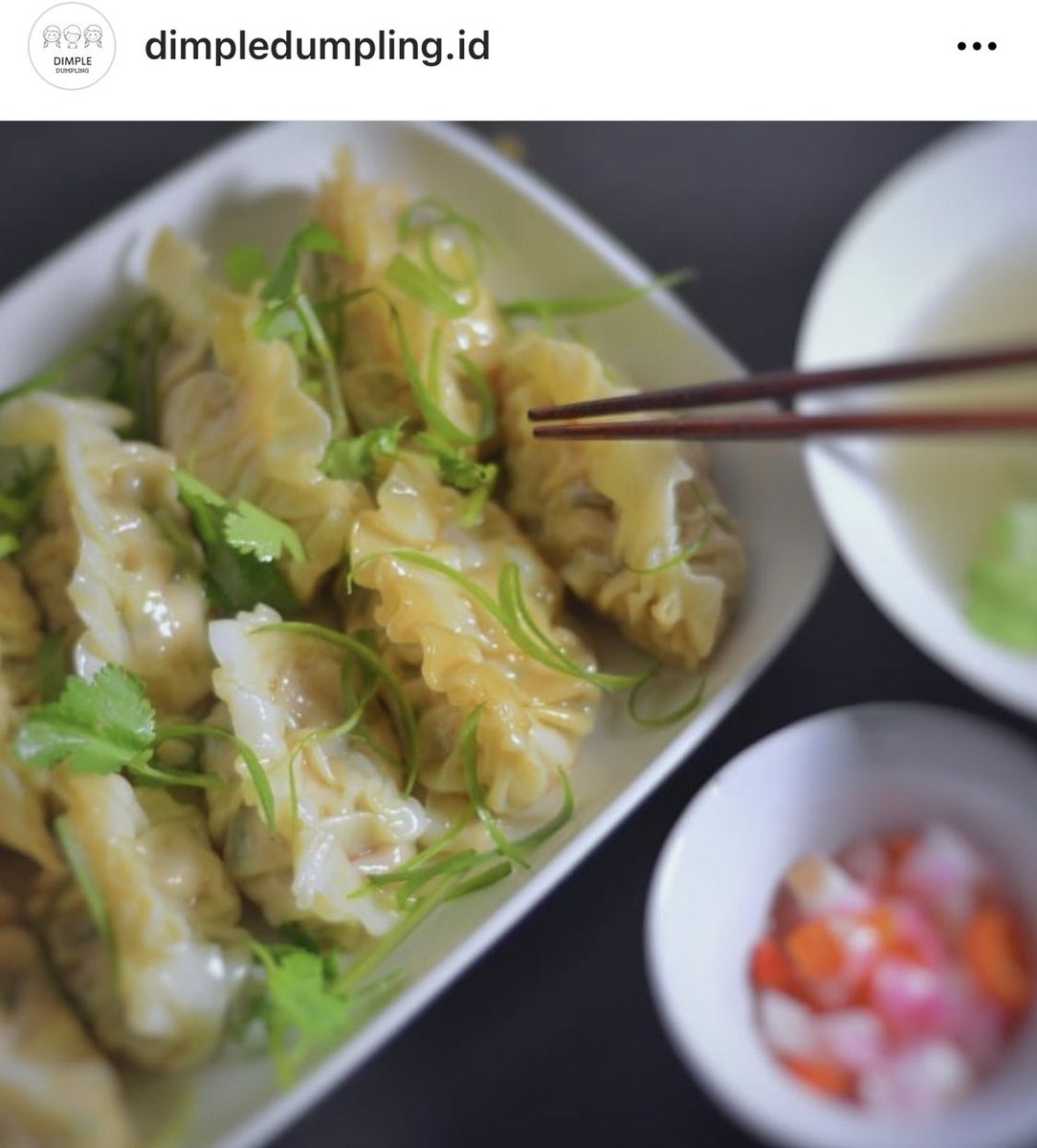 Teman-teman penyuka dumpling, bolehlah cobain buatan sahabatku @_opi_
Dumpling yang lembut, kuah kaldu ayam yang dibuat dengan proses slow cooking semalaman, ga cuma 5-6 jam!
Baca kisah produksinya di https://t.co/tO4tJfZSe8 dan silakan mencoba.
RT is appreciated. ☺️☺️ https://t.co/IhUWRrG2Fz