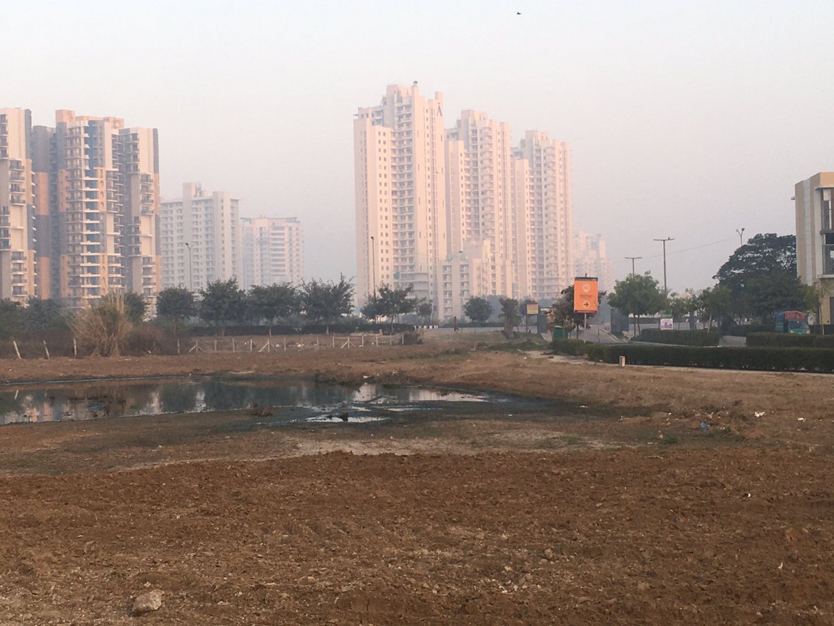 YasheshYadav's tweet photo. एक ओर डम्पिंगयार्ड बनने की ओर अग्रसर, Sector-83 वाटिका में?
@enviro_india संज्ञान लीजिए कही ऐसा ना हो #Sector84 की तरह बाद में इसे भी कंट्रोल करना मुस्किल हो जाए
सुबह की सैर के समय बदबू आने लगी है
Loc.-
https://t.co/1NHZDm0zRj
CC:
@DC_Gurugram @OfficialGMDA @MunCorpGurugram https://t.co/5MSbnrqppi
