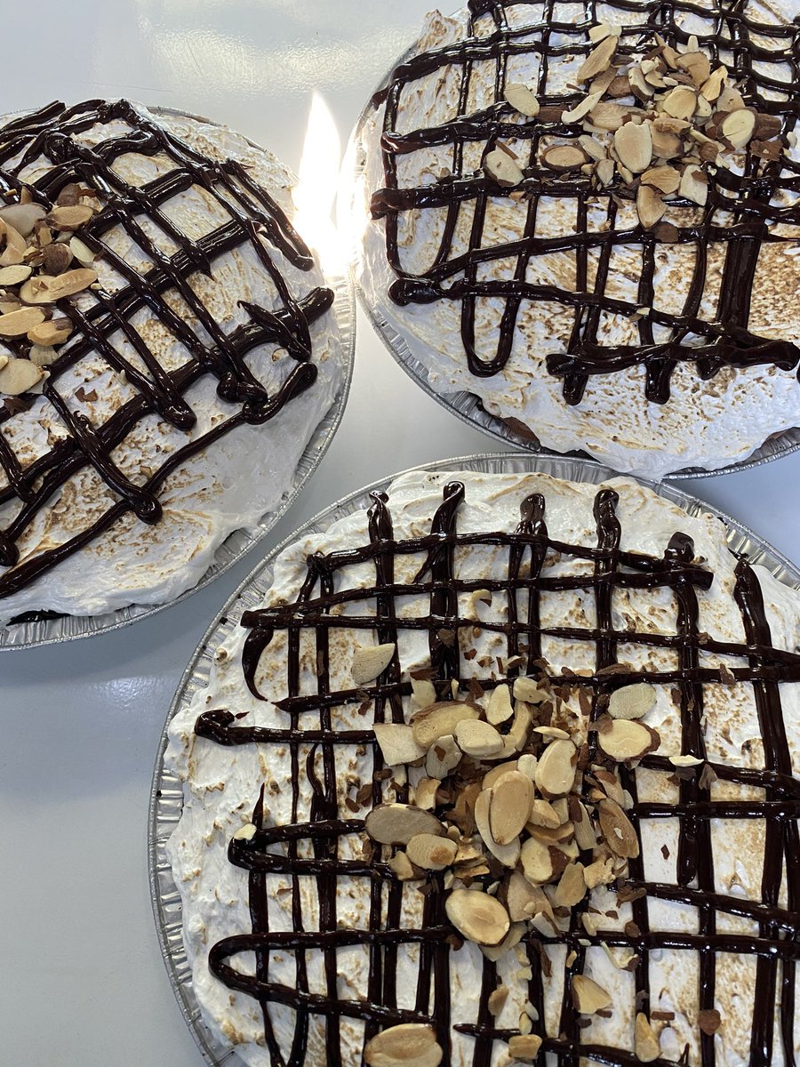 Lexie'sFrozenCustard tweet media