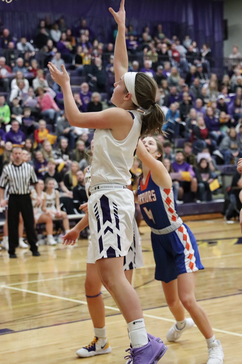 🏀🦁Congrats to <a href="/haydenclare6/">Hayden Gustafson</a>.  Her 24 points tonight put her over the 1,500 scoring mark!  Congrats, Hayden!  #OnwardLions <a href="/IGHSAU/">IGHSAU</a>
