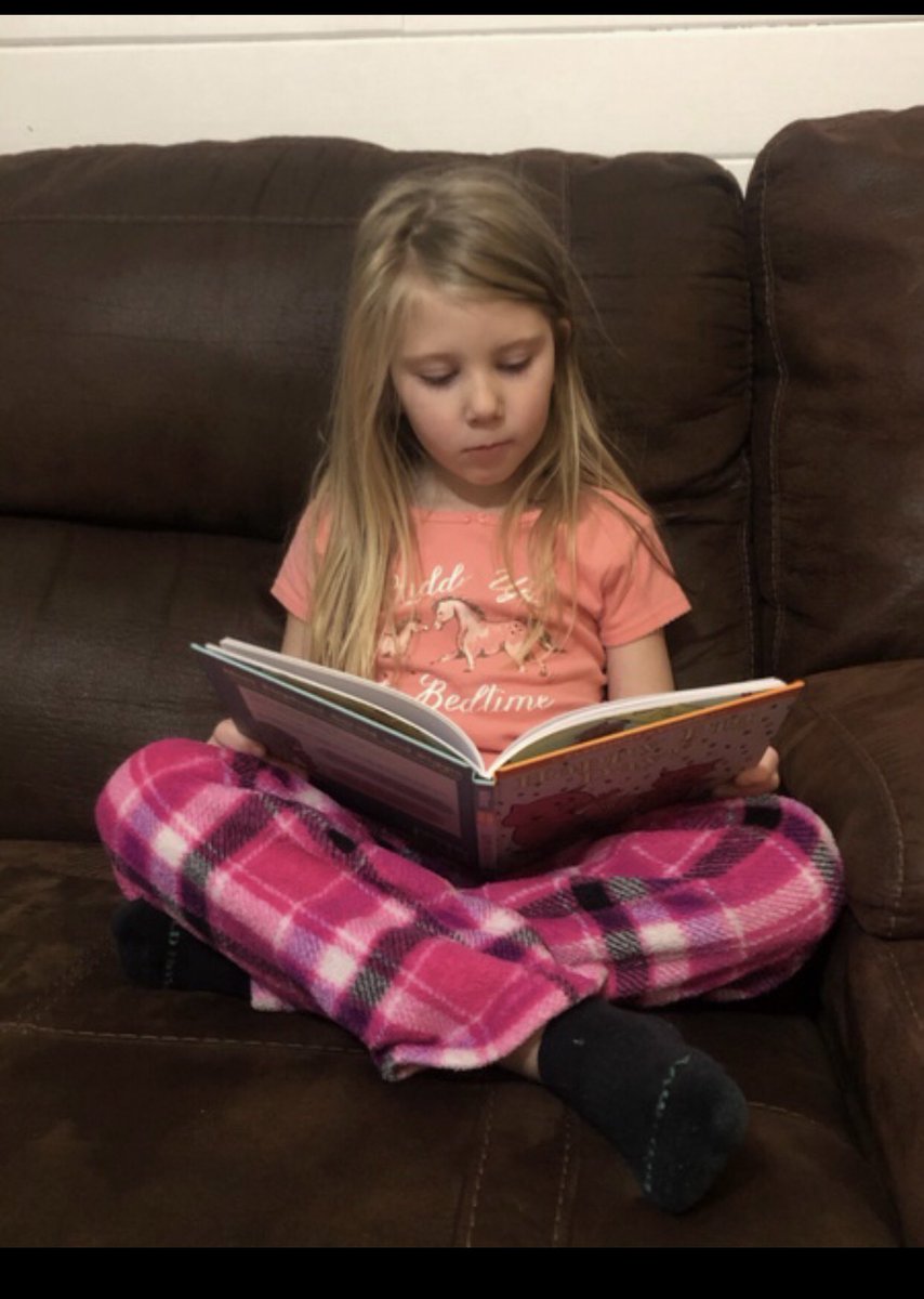 A couple more super readers 💙
@ATribeofReaders <a href="/GlenwoodPrimary/">Glenwood Primary School</a>  #atribebegins #areaderbegins