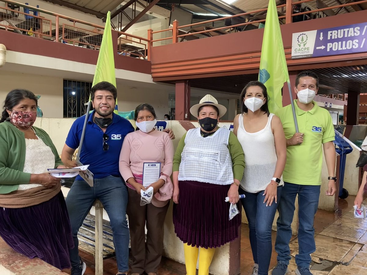 LizBermeo35's tweet photo. Por el #Azuay regresa #La35 renovada y activada!!! Este 7 de febrero vota #TodoTodito35 porque #SomosLaAlternativaDeLaGente.
#VuelveLa35 https://t.co/apXThFRW7u