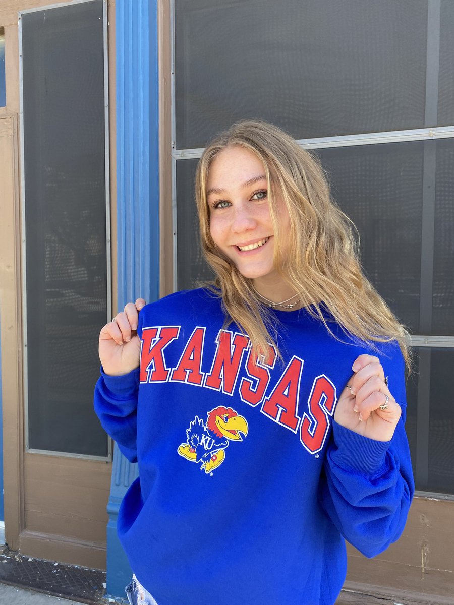 WHS Cross Country/Distance (@waxahachiexc) on Twitter photo A big congratulations to Alyson Moore <a href="/alyson_moore11/">alyson moore</a> on signing with the University of Kansas to further her Academic and Athletic career! We are proud of you! <a href="/Waxgirlstrack/">Waxahachie Girls Track & Field</a> A big congratulations to Alyson Moore <a href="/alyson_moore11/">alyson moore</a> on signing with the University of Kansas to further her Academic and Athletic career! We are proud of you! <a href="/Waxgirlstrack/">Waxahachie Girls Track & Field</a>