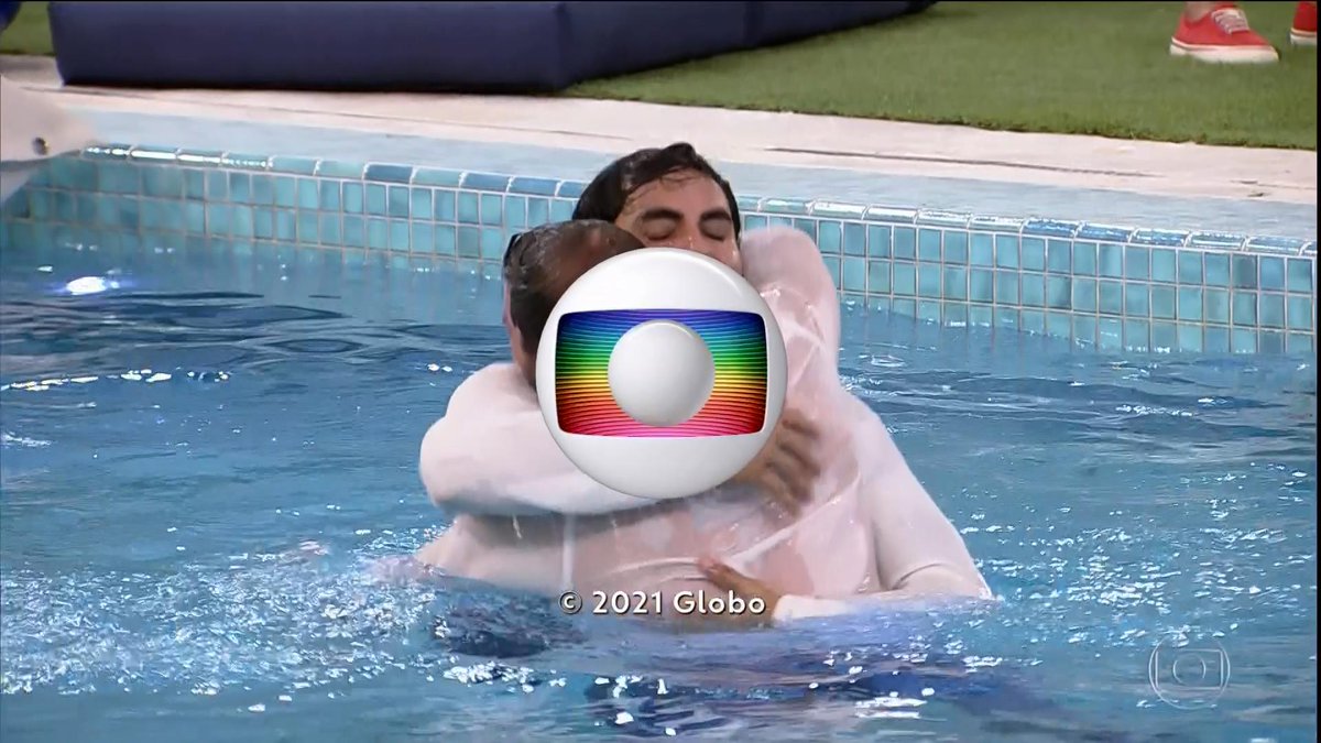 lucasdafonso's tweet photo. Globo cortou o batizado do Rodolffo e do Caio Caloteiro #BBB21 https://t.co/OyyTq3jLaG