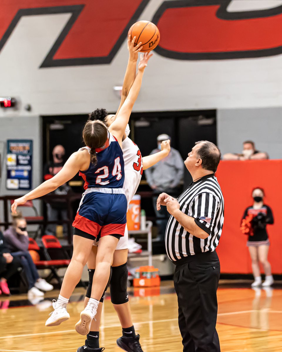 Great🏀game tonight as the <a href="/LadyRebels_THS/">Tascosa Lady Rebels 🏀</a> win a close one over Plainview 59-57
<a href="/PressPassSports/">Press Pass Sports</a> <a href="/DavidGayNews/">David Gay</a> <a href="/lancelahnert/">Lance Lahnert</a> <a href="/CBrakebill/">Clint Brakebill</a> @claudianfaust <a href="/DavidJEzell/">DJ Ezell</a> <a href="/806SPORTS/">806 Sports</a> <a href="/teamaisd/">Amarillo ISD Athletic Department</a>