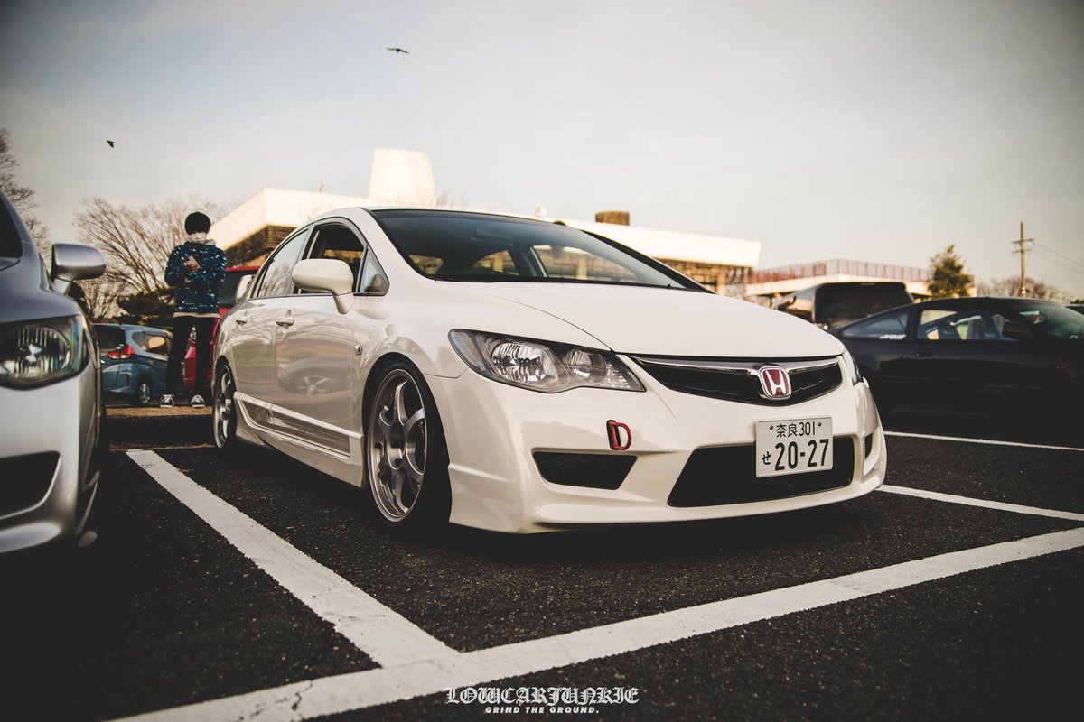 Streetcar_honda's tweet photo. Cr. Owner : @tomoyan2027
#Honda #Civic #FD2 #TypeR #SSRTypeC #Japan https://t.co/jylTc46m4q