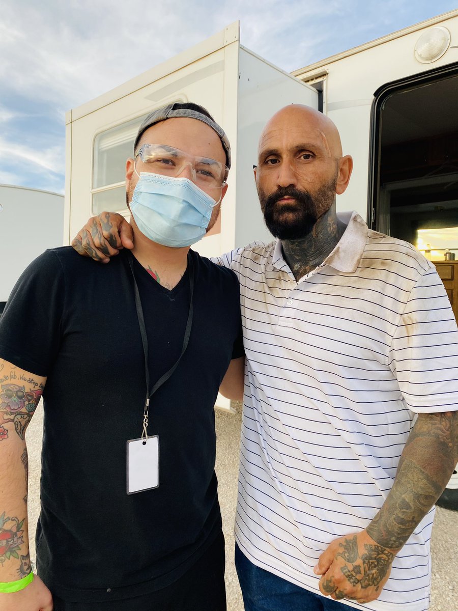 miss_taint's tweet photo. Day 8/18 wrapping Robert LaSardoโs last day on set - was a pleasure to work with you and help keep those gnarley scars on your face ๐ฅ
#robertlasardo #terlinguaghosttown #makeupdept https://t.co/75gjPLHRTD