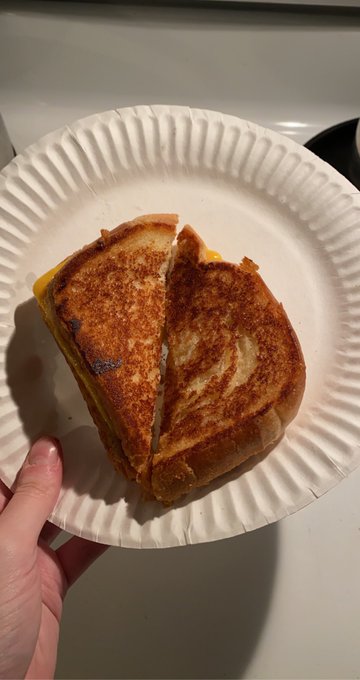 Want me to make you a sandwich 🥪? Lol 😆 https://t.co/Hs5dK76kYN<a href="/tag/newprofilepic"class="tags"><span>#newprofilepic</span></a>