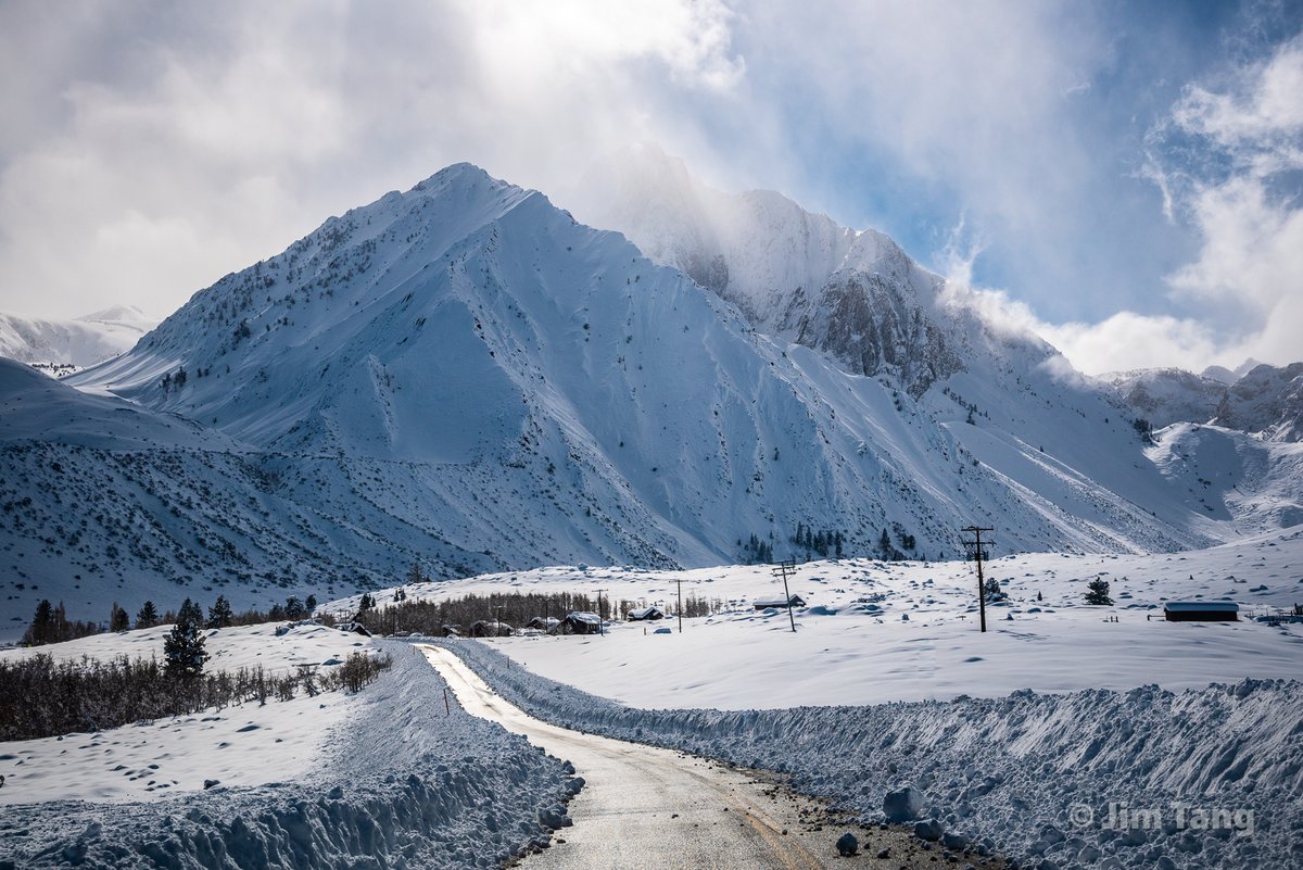 Finally the snow let up Friday and I started driving around the area. Surprisingly, the roads were in good condition and plowed. This is leading up to Convict Lake in the Sherwin Range just south of Mammoth Lakes. Even areas heavily shadowed by the range received 30+". 5/8