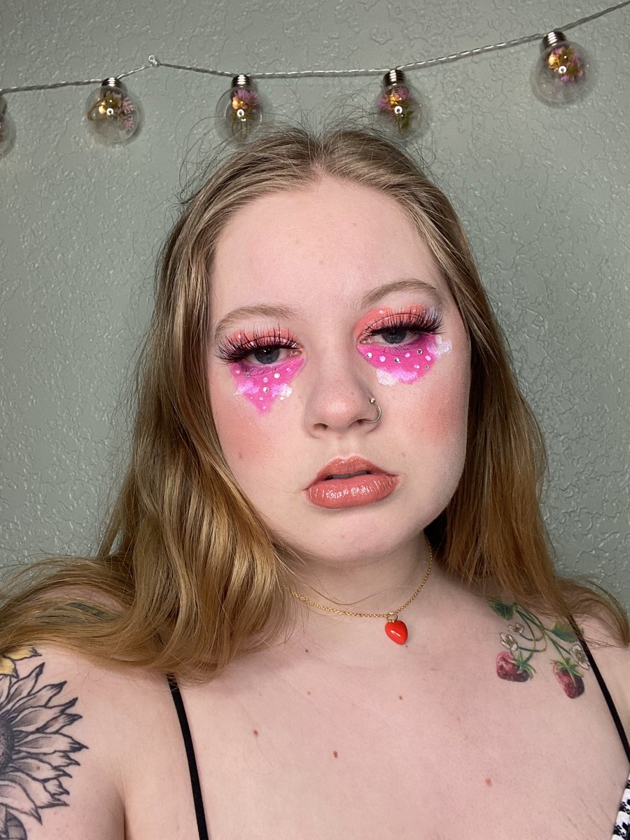 berrysweetkate's tweet photo. inspo @domallisonx 
💞 https://t.co/NC47npjLuK