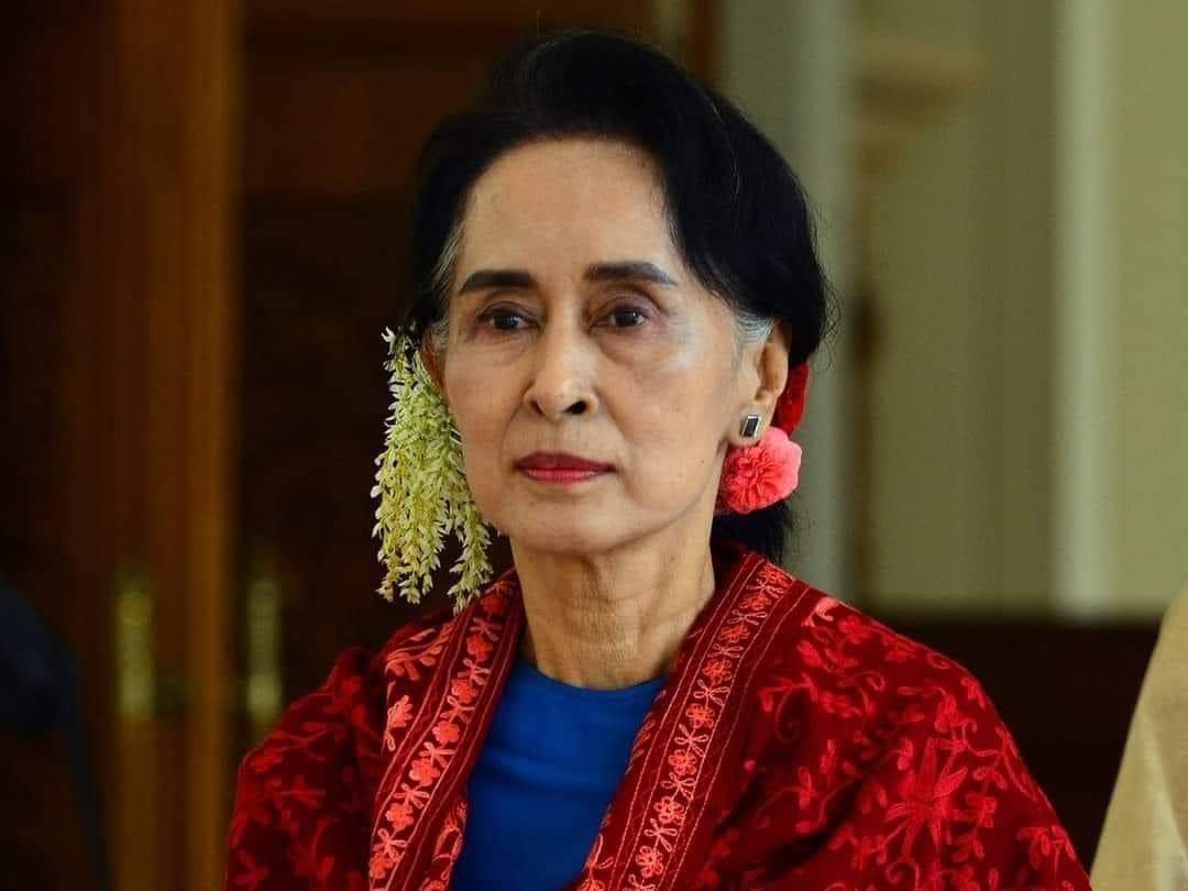 follower လိုနေတဲ့သူလေးတွေလည်း ဒီအောက်မှာ hashtag တွေနဲ့ reply သွားရင်း အပြန်အလှန် follow လုပ်ပေးကြပါနော် 

#SaveMyanmar 
#WhatsHappeningInMyanmar 
#AungSanSuuKyi_government pic.x.com/jL3D3PFHb2