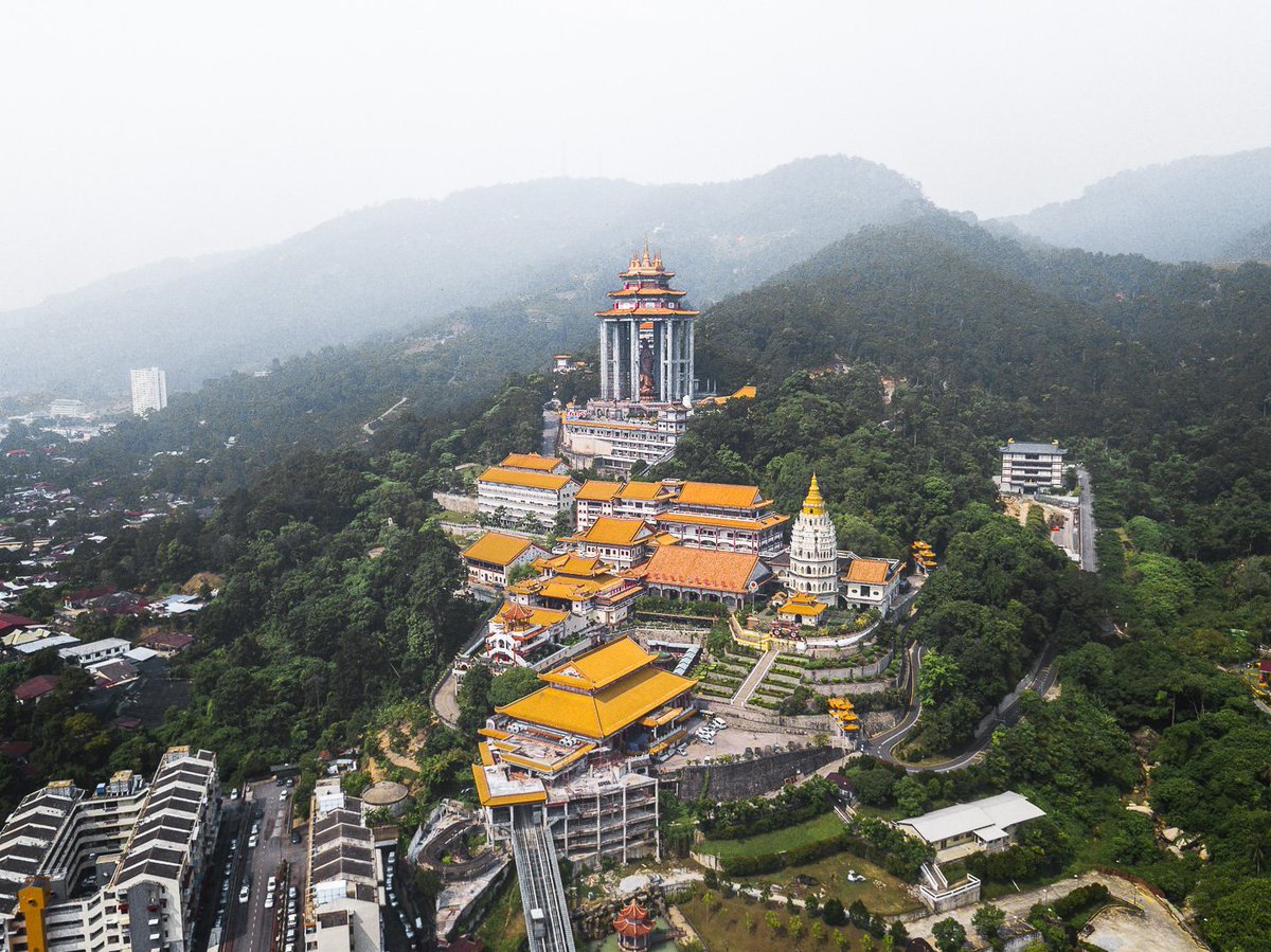 Okay, we're heading way over to the country of Malaysia in my thread next. Our first site is the Kek Lok Si Temple in Penang. It's the largest Buddhist temple in Malaysia and is an important pilgrimage site for Buddhists from all over Southeast Asia. There is a seven story......