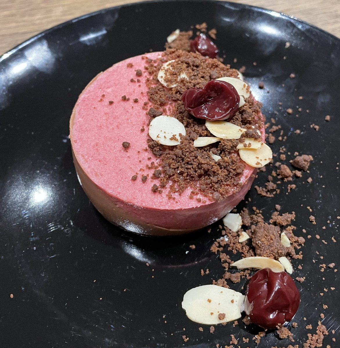 checkpointboss's tweet photo. Well, tonight was a virtual event with a delicious twist... amazing food delivered from #Mjolner in Melbourne. Perfect way to celebrate the new Kaldheim expansion! #RaiseYourAxe #MTGKaldheim https://t.co/uEbdutSzKd