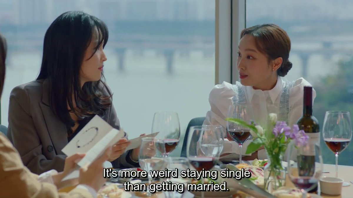 Now, now... isn't this one of the most common invasion of privacy question? In  #RunOnEp5 where Mijoo gathered with her college friends and the one who was getting married asked her why Mijoo doesn't get married then even brought up Mijoo's very personal story-