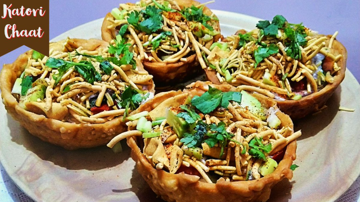 AshaThevar's tweet photo. An unique chaat recipe or a street food served in crisp snack deep fried bowl’s. the bowl or canopies is filled with potatoes, sprouts finely chopped onions and tomatoes with chaat chutney’s and served as individual snack.
https://t.co/vPZUiGIIZp
#Katorichaat #Uniquechaat #Chaat https://t.co/8Xf0ERRVcu