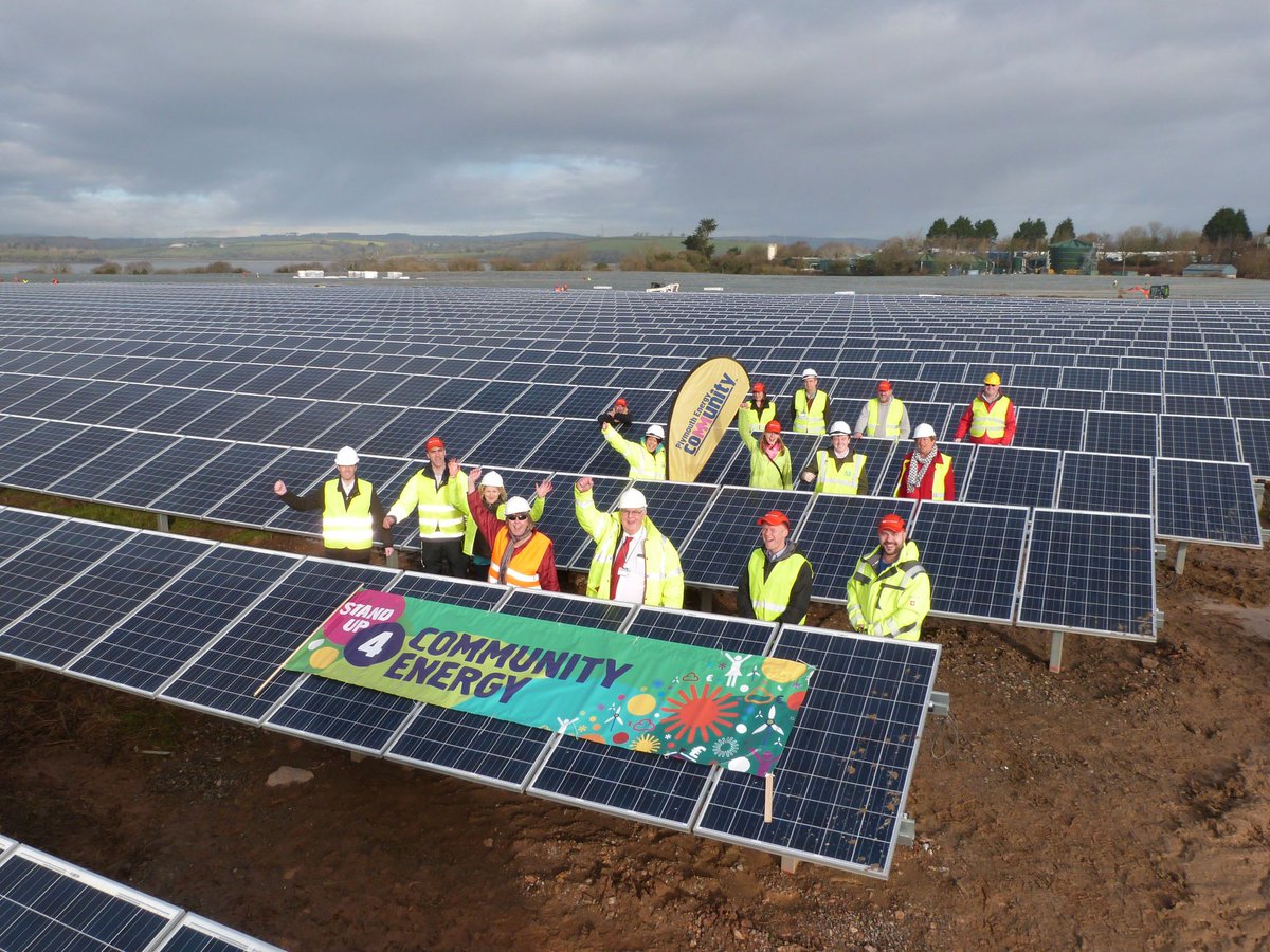 HelloCSE's tweet photo. Peer to peer support for #CommunityEnergy groups ... We and our partners @CooperativesUK &amp; @peoplesbiz have launched the Next Generation peer mentoring programme https://t.co/1cCMVjPr1u. Applications for both mentors (paid) and 'mentees' open to 15 Feb. https://t.co/Q90gMxrpLq