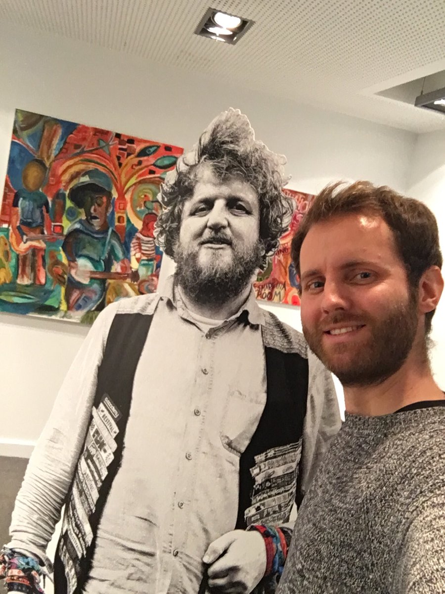 Last year I had the pleasure of meeting <a href="/BigJeffJohns/">Jeffrey Johns</a> to film &amp; interview him about his artwork. So excited to see it unveiled online today <a href="/BigJeffJohnsArt/">Big Jeff Johns Art</a>! bigjeffjohnsart.com

...I forgot to get a snap, so luckily this cardboard cut out was avail to stand in #BigJeffsWorld
