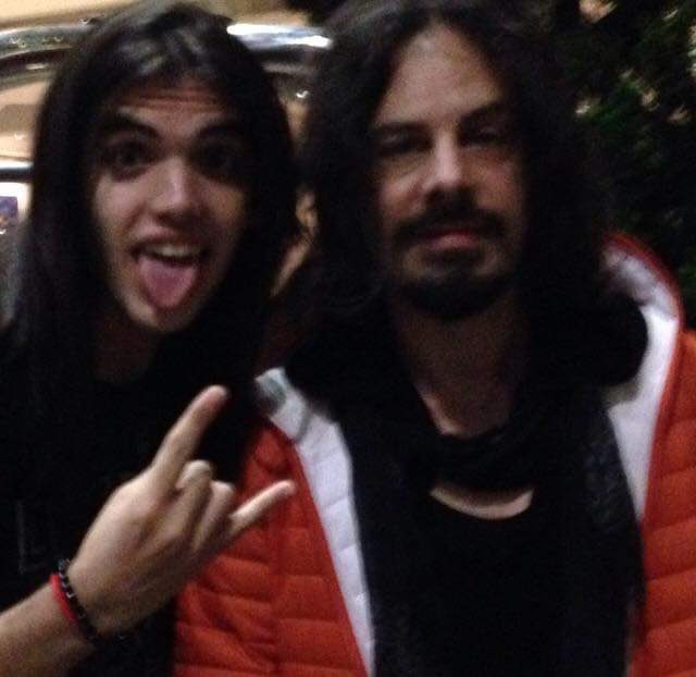 Aniversário de Deus hoje 

happy bday 