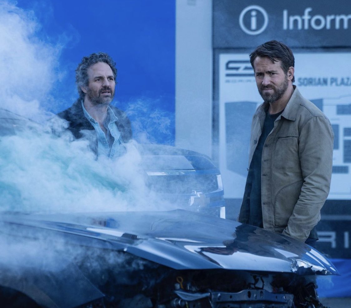 10Kultur's tweet photo. Mark Ruffalo ve #RyanReynolds’ın başrolünü üstlendiği yeni #Netflix filmi #TheAdamProject filminden ilk görseller geldi! https://t.co/XUNergO73r