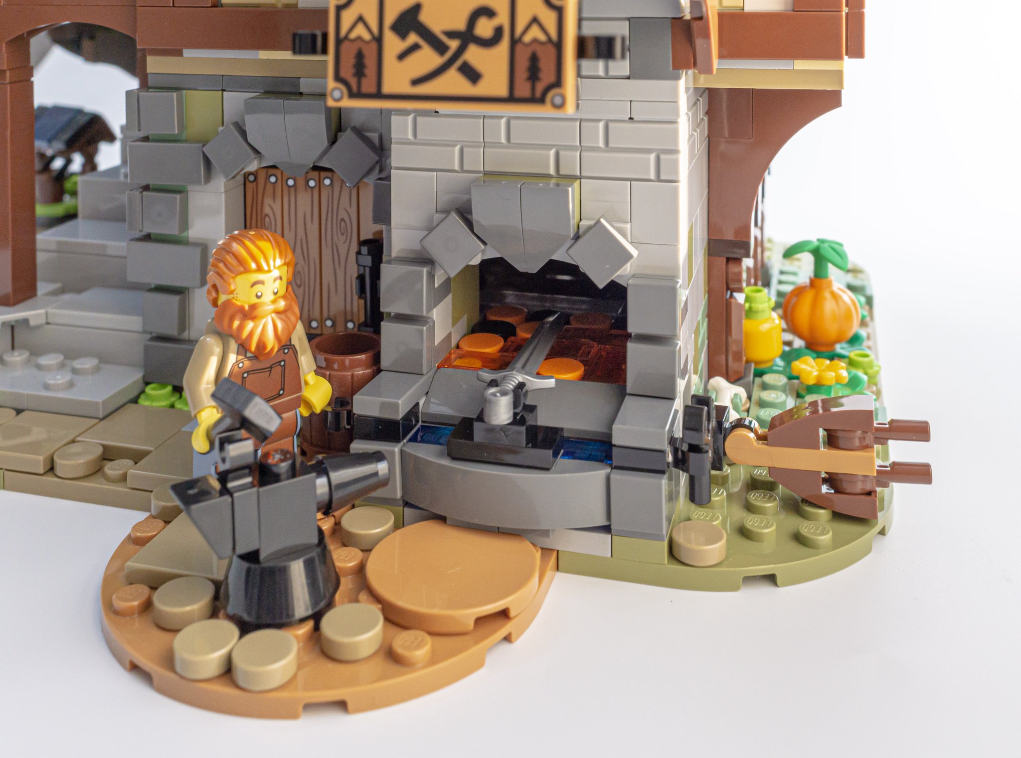 レゴ　中世の鍛冶屋 お城シリーズ復活】レゴ中世の鍛冶屋21325のレビュー| Brickanywhere