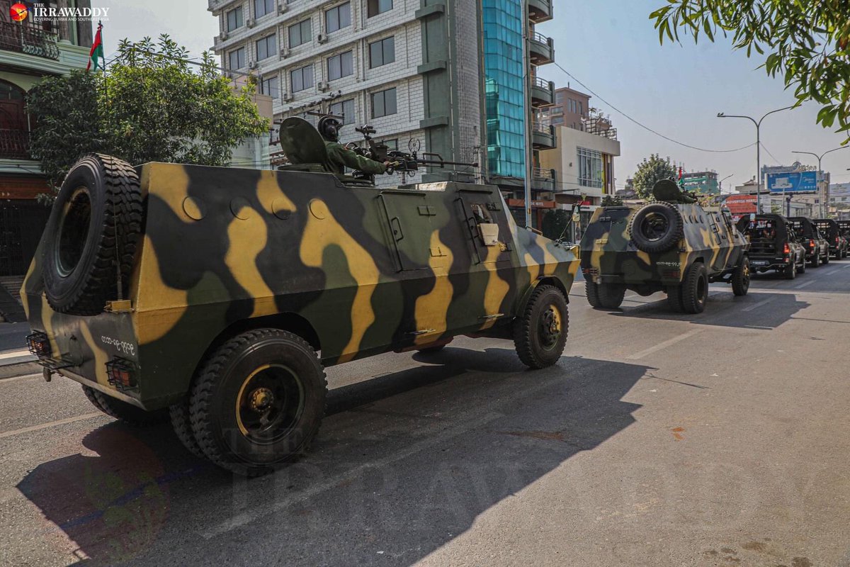 paueta_'s tweet photo. 3rd day of the coup. Streets of Mandalay, Myanmar. Via @IrrawaddyNews #SaveMyanmar https://t.co/ZFAmbWrBMu