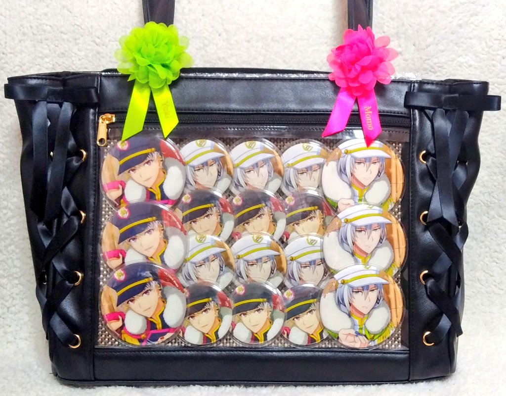 👜wegoの痛バSサイズ使用 1枚目57㎜缶×24 2枚目75㎜缶×12 3枚目57㎜×12