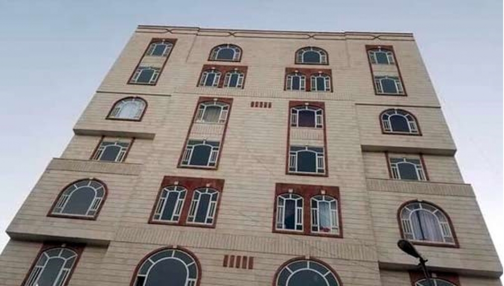 صحيفة عدن الغد للبيع شقق جاهزه في قلب شارع الخمسين جوار الجامعه