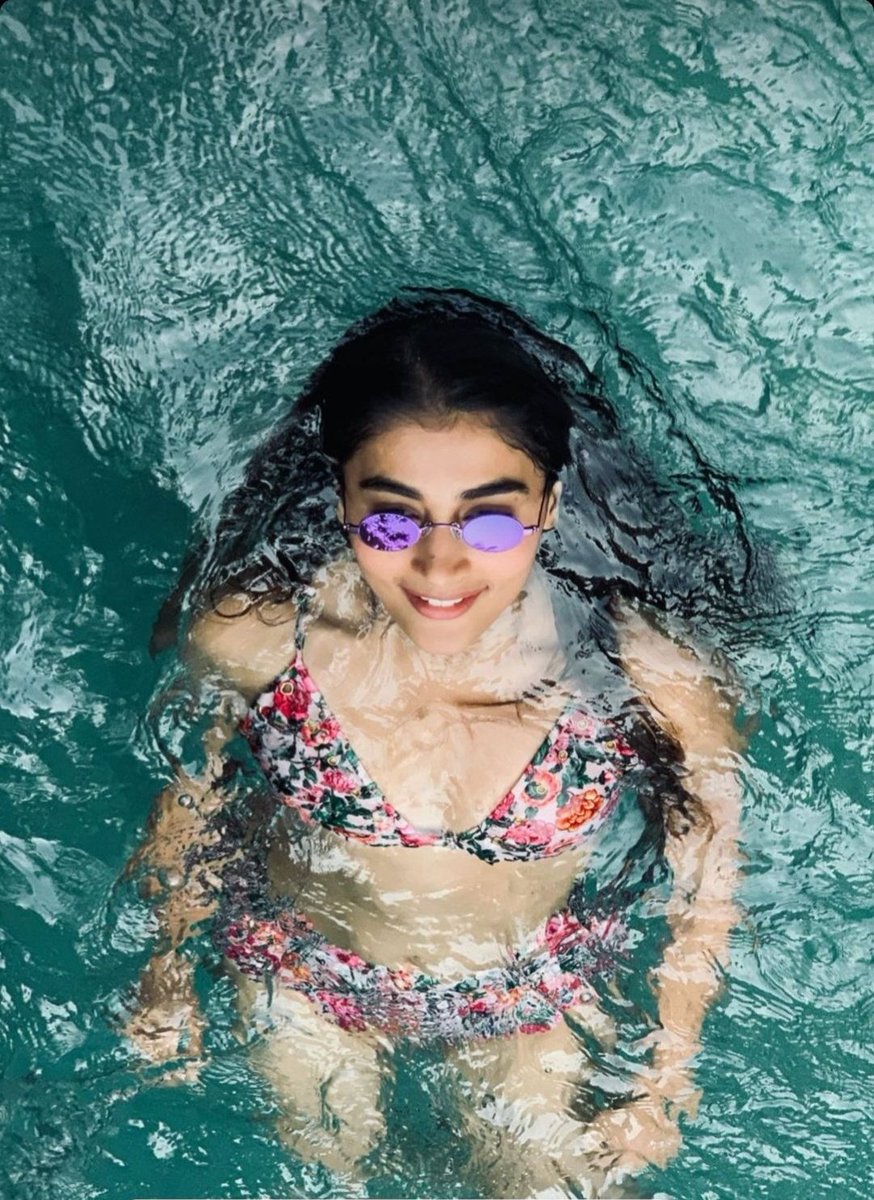 @hegdepooja shares a beautiful bikini picture

#poojahegde #pool #tollywoodactor #celeb 
#actorslife #actorsofinstagram #pooja #indiaglitztelugu #indiaglit