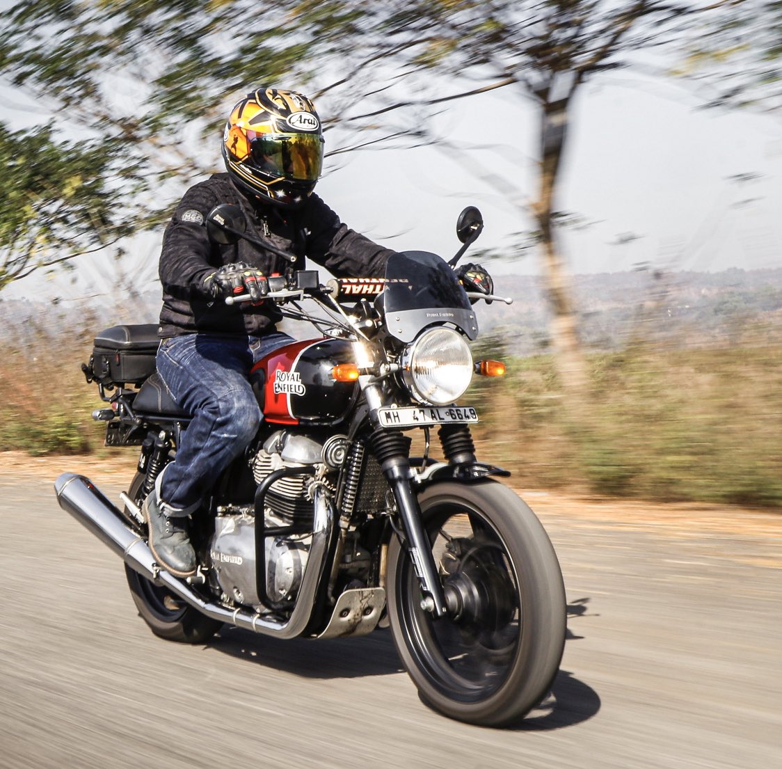 vypsingh's tweet photo. More details on the #Deadpool 17inch alloy wheel conversion featuring @TVSEurogrip #Protorq radials. Details include how it rides! Spoiler alert: it’s brilliant!
@BikeWale @royalenfield
https://t.co/QxTIJcoWkb https://t.co/VyDF2YoLST