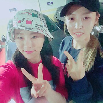 My Moonbyul in a cap folderA thread everyone asked for