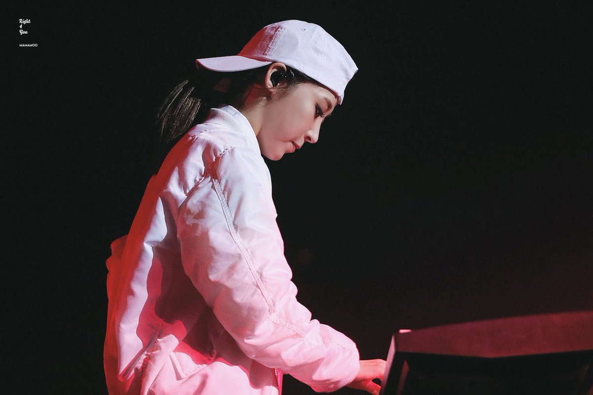 My Moonbyul in a cap folderA thread everyone asked for